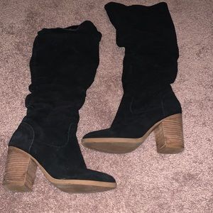 Nine West 7.5 black suede heels